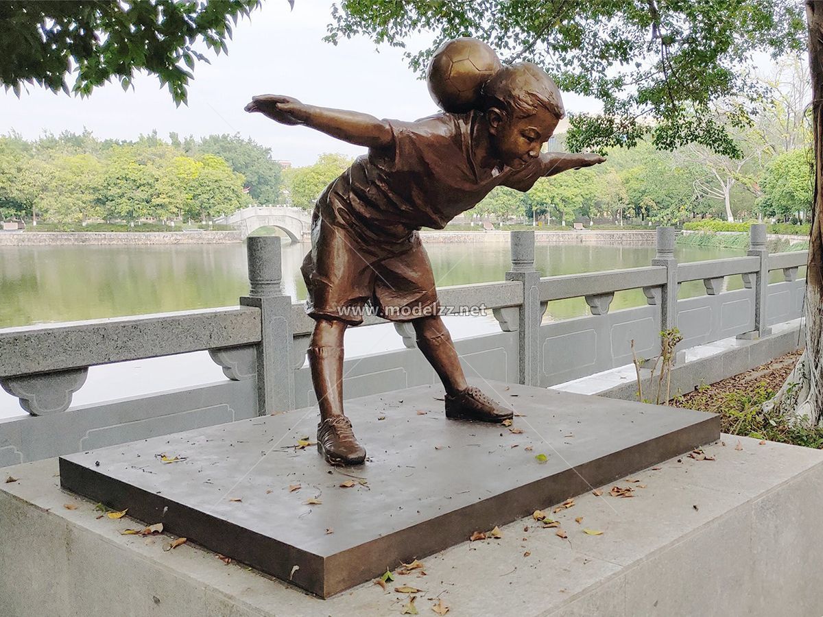 Sports Player Bronze Statue